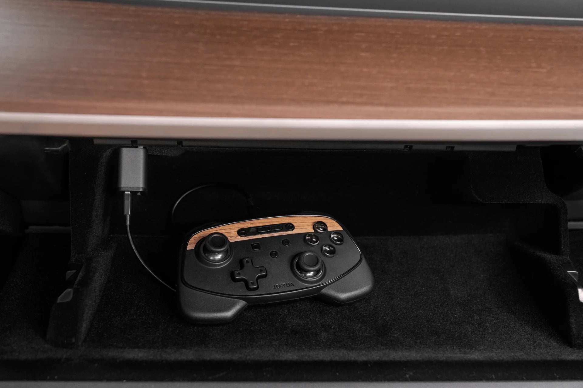 Jowua Tesla Gaming Controller - (Wireless Charging)