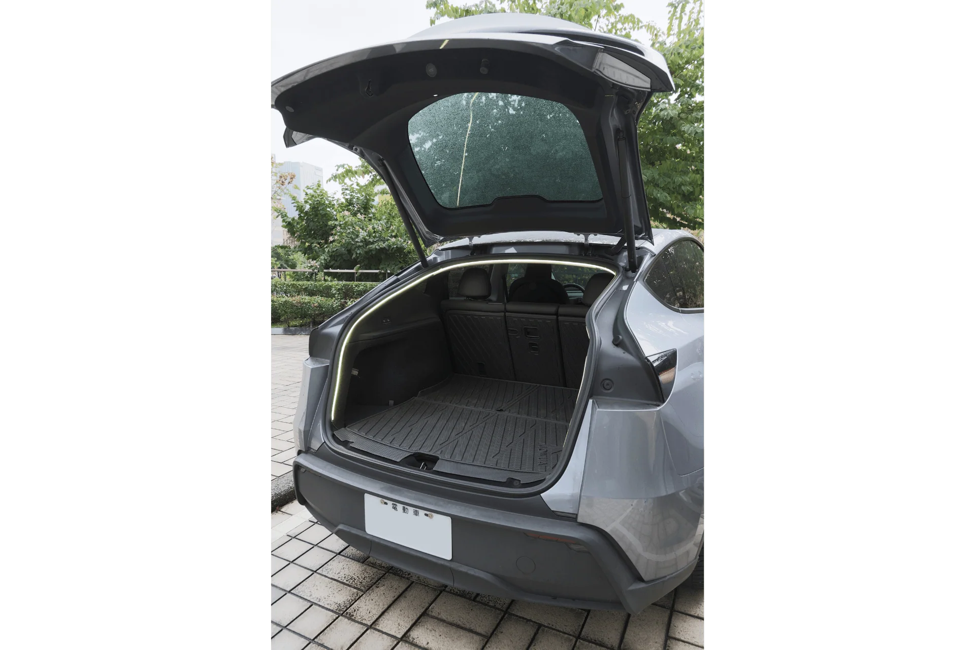 Jowua Tesla Model Y Trunk Ambient Light - USB-C LED Strip