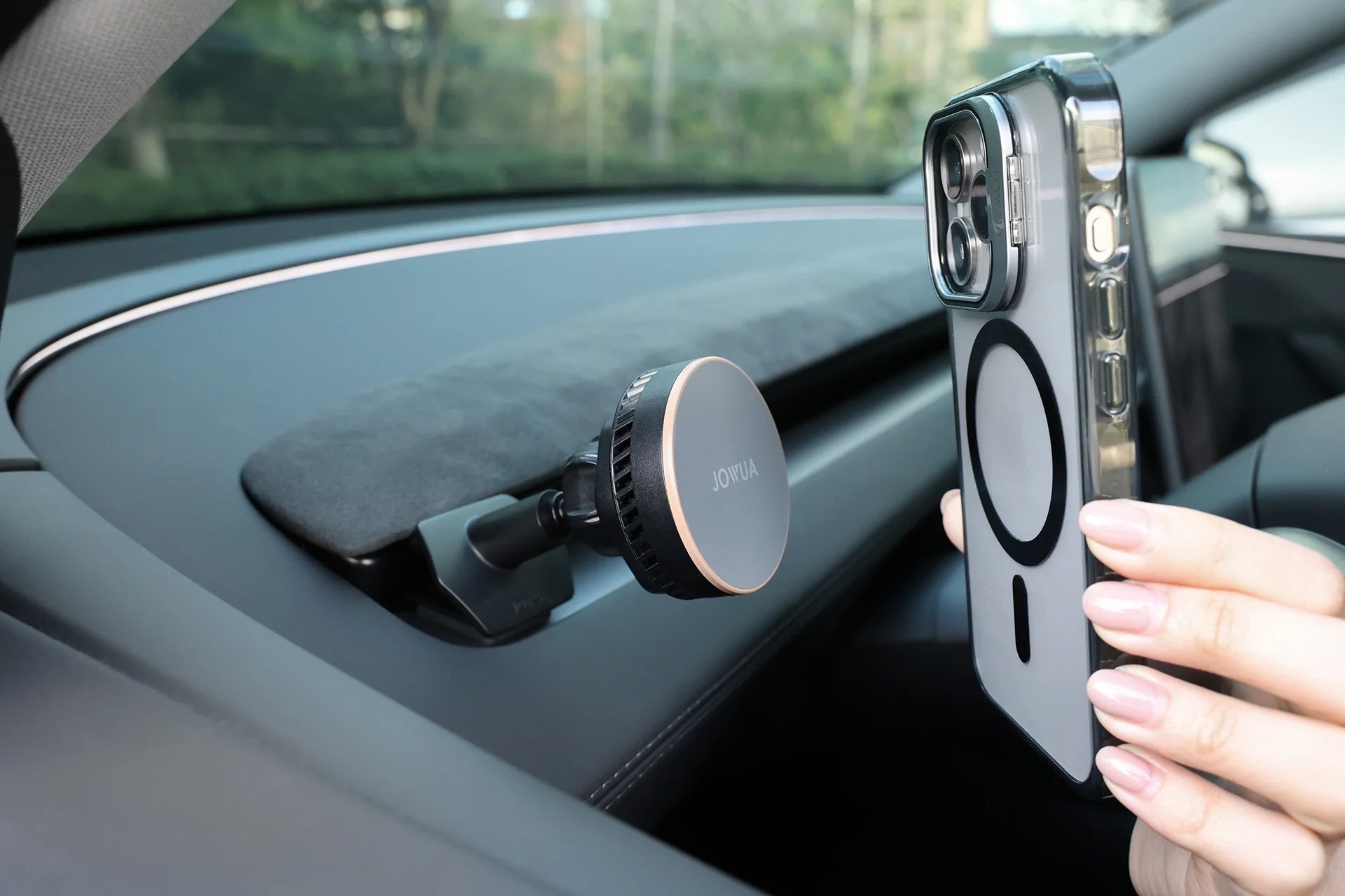 Jowua Active Cooling MagSafe Car Mount for Air Vents (Model 3 & Model Y)