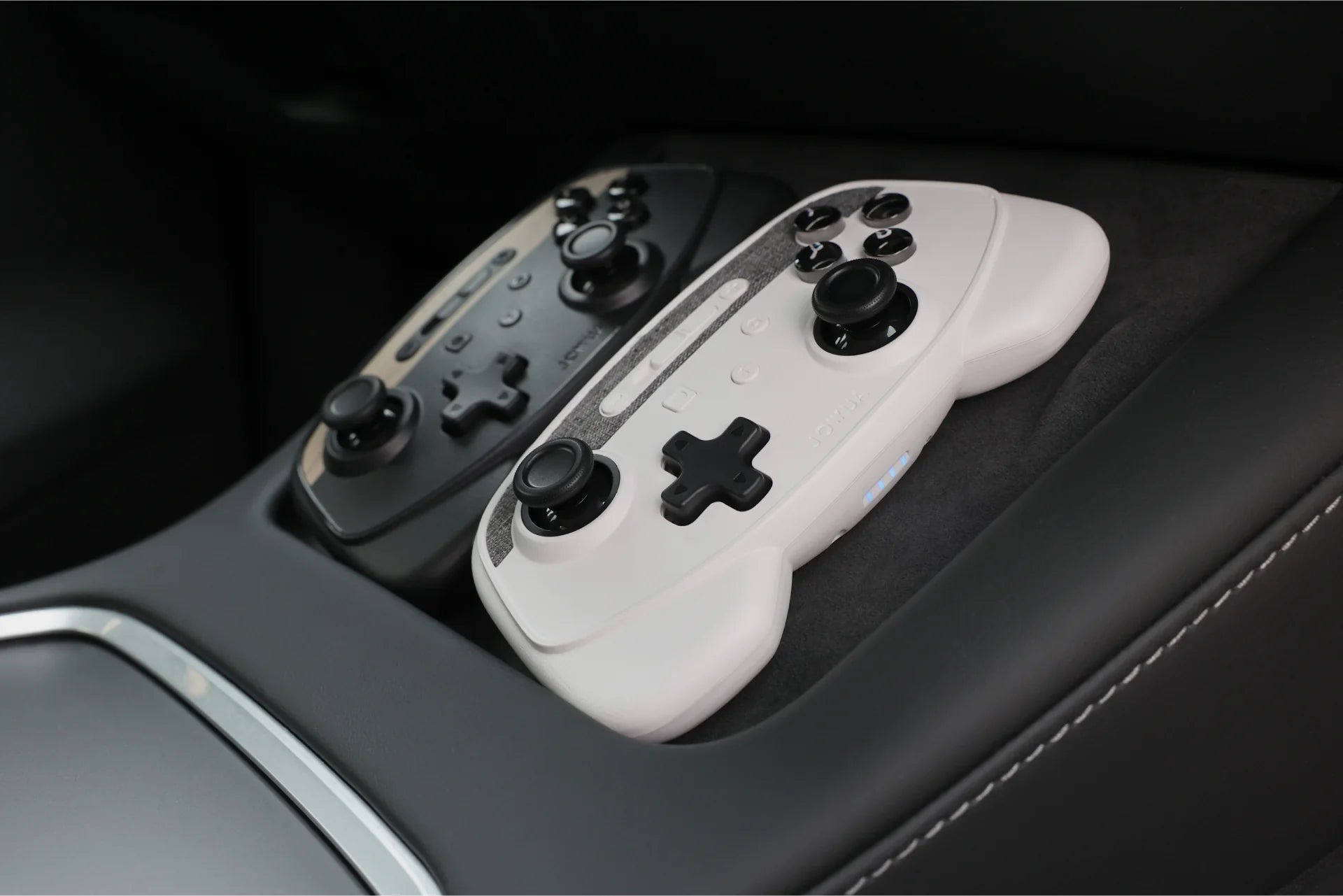 Jowua Tesla Gaming Controller - (Wireless Charging)